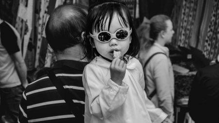 Est-il nécessaire d'acheter des lunettes de soleil pour les enfants ?