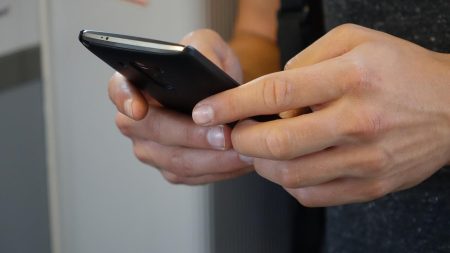 Pourquoi adopter le don par sms ?