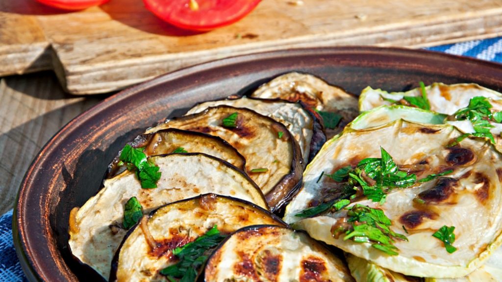 Beignets d'aubergine au basilic : une explosion de saveurs méditerranéennes !