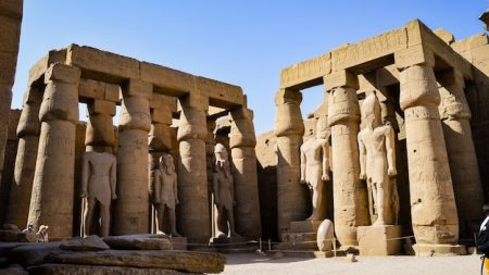 Voyage en Egypte : pourquoi choisir un circuit touristique pour découvrir les merveilles antiques ?