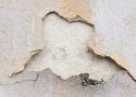 Assécheur de mur professionnel : la solution contre les infiltrations et remontées capillaires