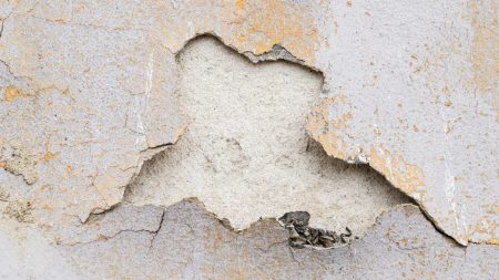 Assécheur de mur professionnel : la solution contre les infiltrations et remontées capillaires