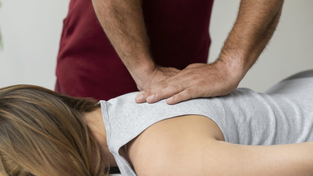 Comparer les remboursements ostéopathie des mutuelles : méthode et critères essentiels